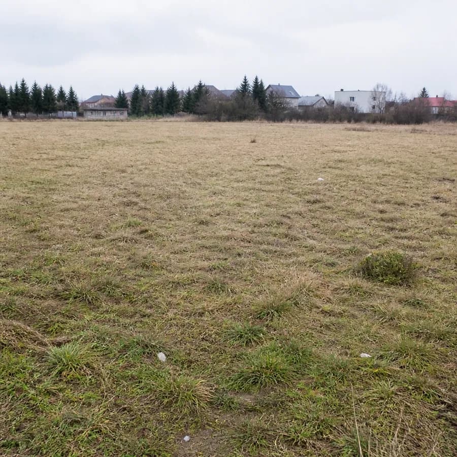 Odwołanie przetargu na sprzedaż działki gminnej w Wieruszowie
